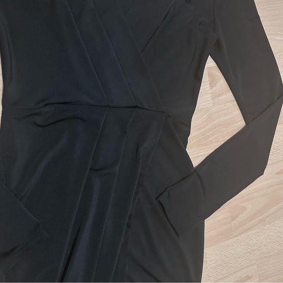 Black mini satin dress long sleeve in a size S - Picture 3 of 4